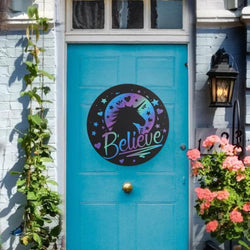 TeckWrapCraft  - Diagonal Rainbow Stripes - Vinyle Adhésif vert violet exmple sur porte bleue